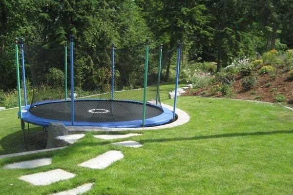 how to level a trampoline